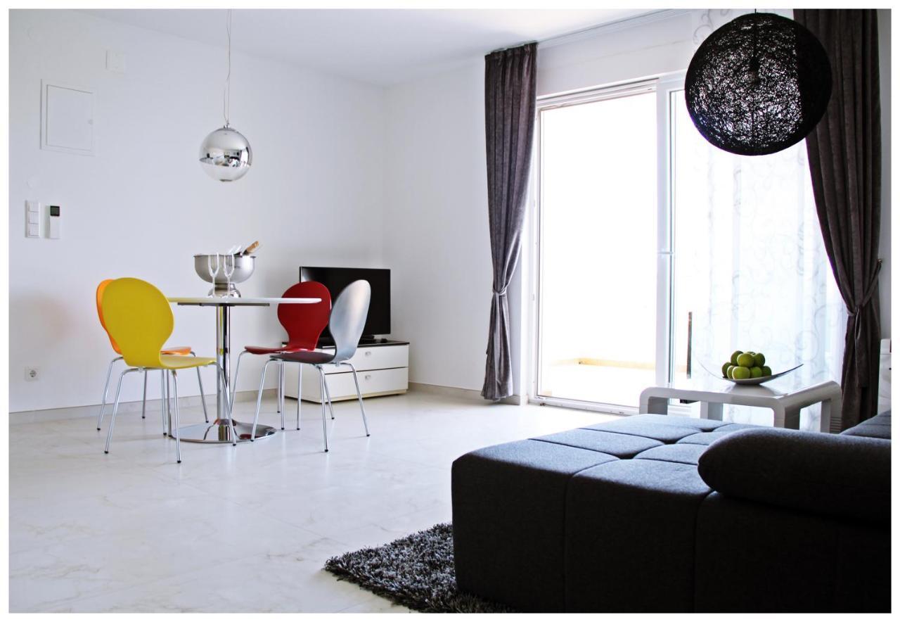 Lado Apartman *